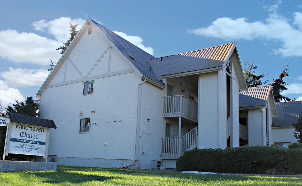 Windhaven Chalet in Oak Harbor, WA - Building Photo