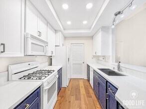 521 Arbor Dr in San Diego, CA - Foto de edificio - Building Photo