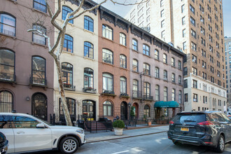 108 E 35th St in New York, NY - Building Photo - Building Photo