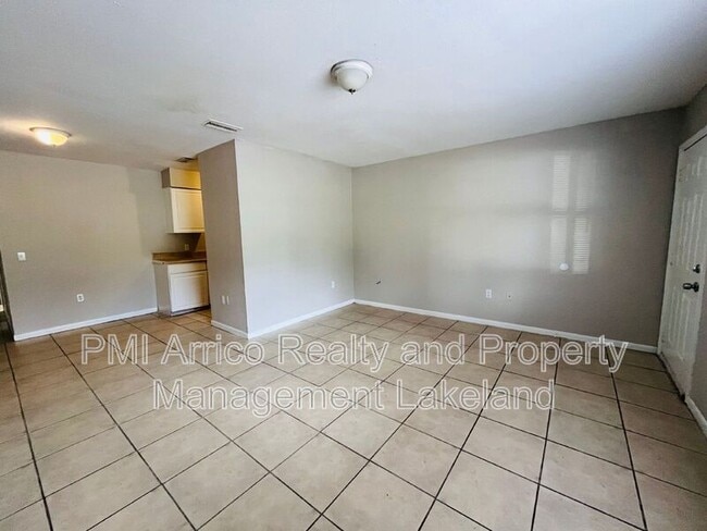 1031 Crestview Ave in Lakeland, FL - Building Photo - Building Photo