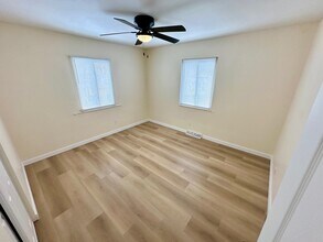 1168 Tonawanda Ave, Unit 1168 in Akron, OH - Building Photo - Building Photo