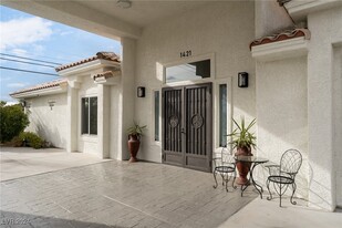 1421 Casa Del Rey Ct in Las Vegas, NV - Building Photo - Building Photo