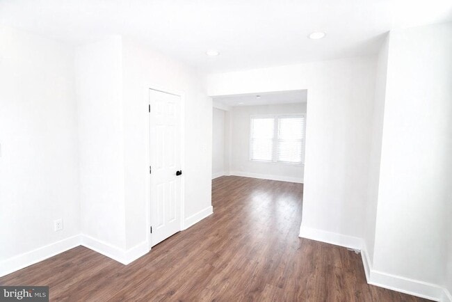 property at 2607 Hamlin St NE