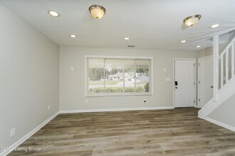 9335 Donerail Way in Louisville, KY - Building Photo - Building Photo