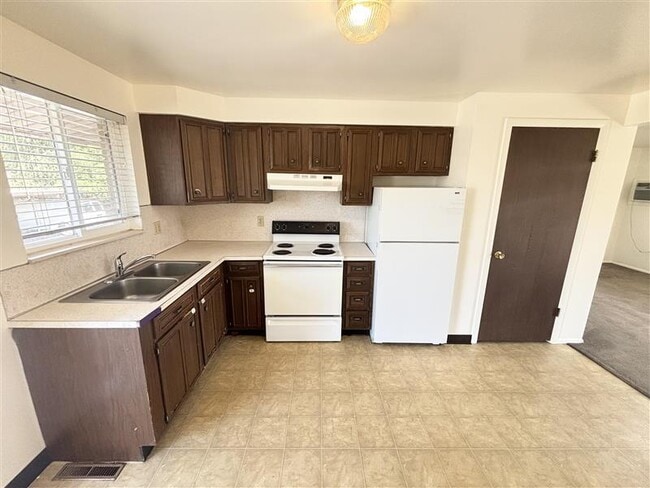 property at 1127 E 960 S