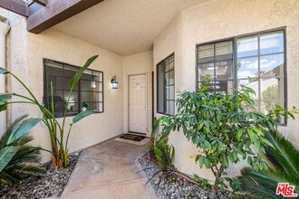 2345 Cherokee Way in Palm Springs, CA - Building Photo - Building Photo