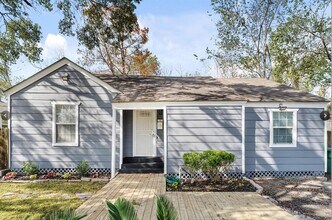 6828 Sherwood Dr in Houston, TX - Building Photo - Building Photo