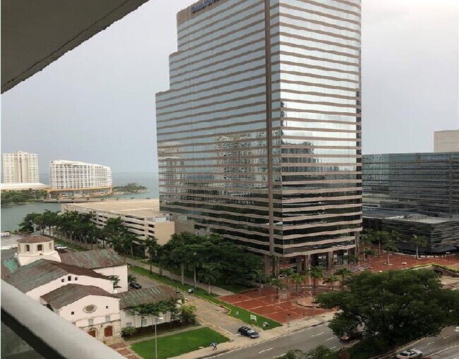 property at 500 Brickell Ave