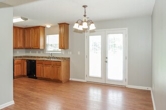 15980 Trey Hughes Dr NW in Harvest, AL - Foto de edificio - Building Photo