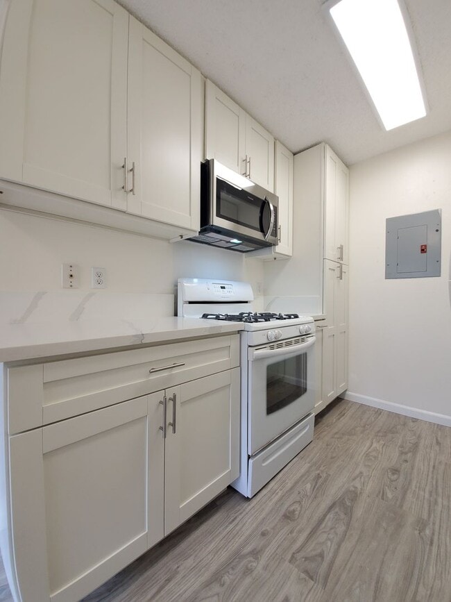 91-1064-1064 Mikohu St in Ewa Beach, HI - Building Photo - Building Photo