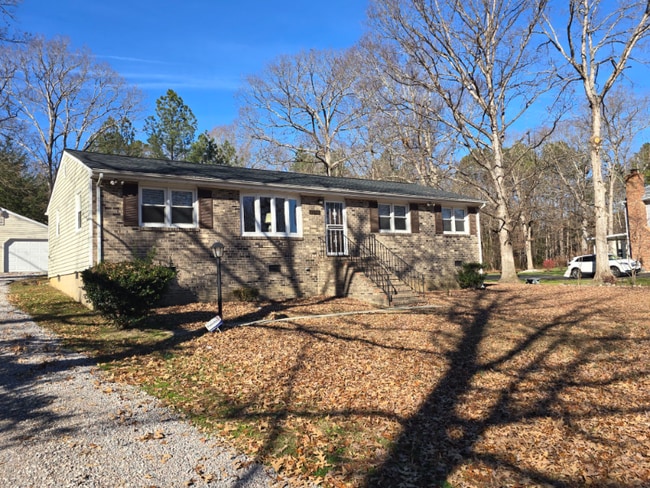 20716 Vernetta Ln in Petersburg, VA - Foto de edificio - Building Photo