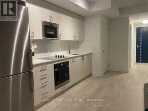 2515 Simcoe St N in Oshawa, ON - Building Photo - Building Photo