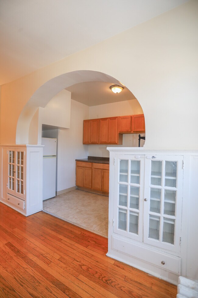 1624 W Lunt Ave, Unit #3A in Chicago, IL - Building Photo - Building Photo