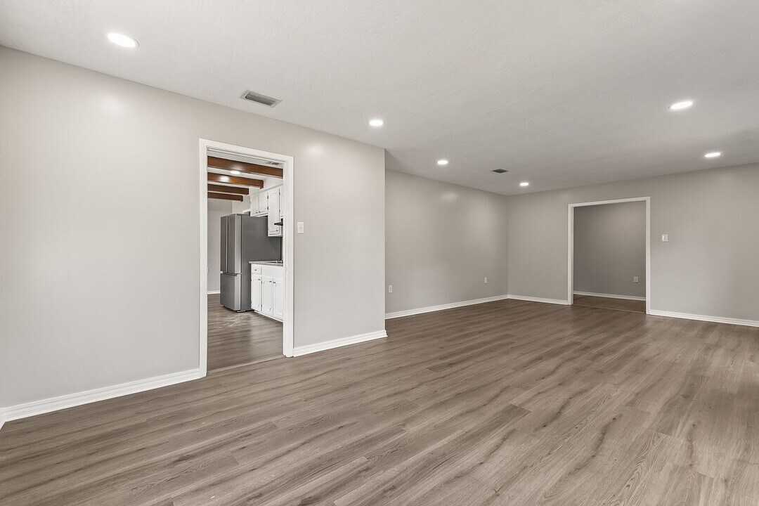 192 W Hills Dr in Hattiesburg, MS - Building Photo