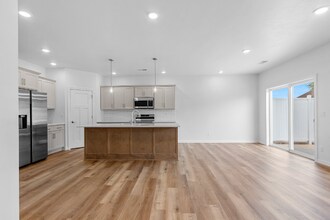2709 Sachet Pl in Bellevue, WI - Building Photo - Building Photo
