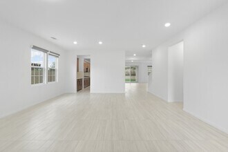 3511 Pear Ct in Simi Valley, CA - Foto de edificio - Building Photo