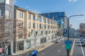 Shattuck Lofts in Berkeley, CA - Foto de edificio - Building Photo