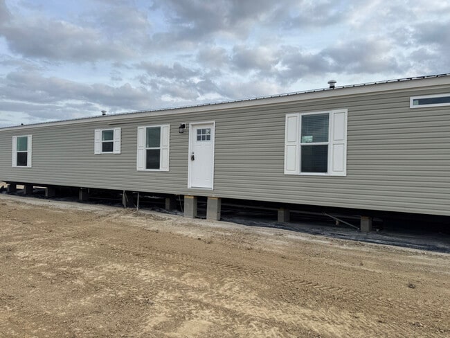 property at 226 Patriot Ln