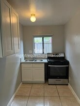 3550 Dwight Ave in Riverside, CA - Building Photo - Building Photo