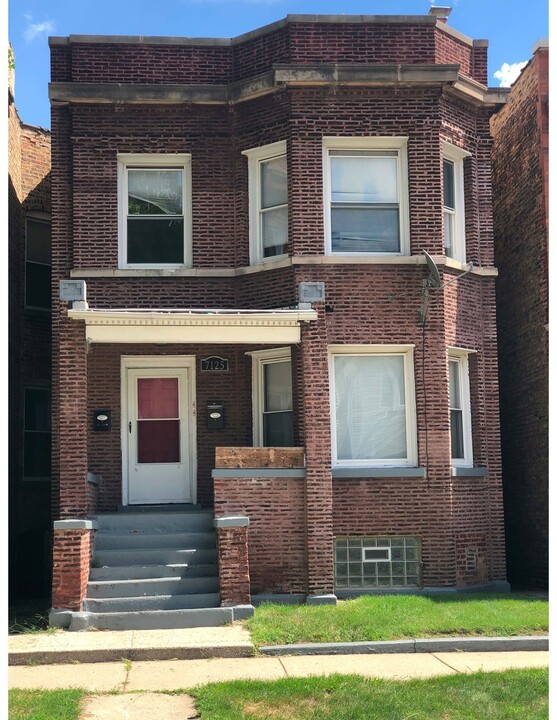 7125 S Ellis Ave in Chicago, IL - Building Photo