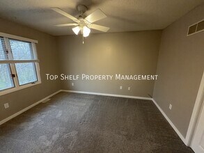 302 E Park Ave in Des Moines, IA - Building Photo - Building Photo