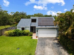 465 Oak Shadow Way in Wellington, FL - Foto de edificio - Building Photo