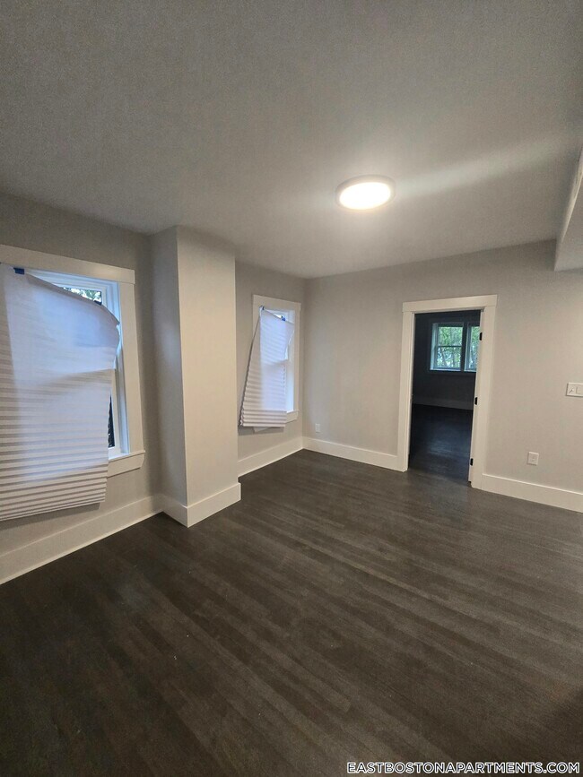 118 Marginal St in Boston, MA - Building Photo - Building Photo