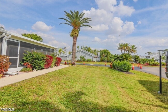 6250 Timberwood Cir in Ft. Myers, FL - Building Photo - Building Photo