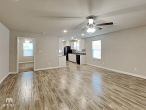 724 Rolling Terrace Cir in Granbury, TX - Building Photo - Building Photo