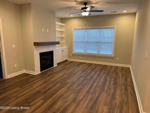 2805 Alder Wood Ln in La Grange, KY - Building Photo - Building Photo