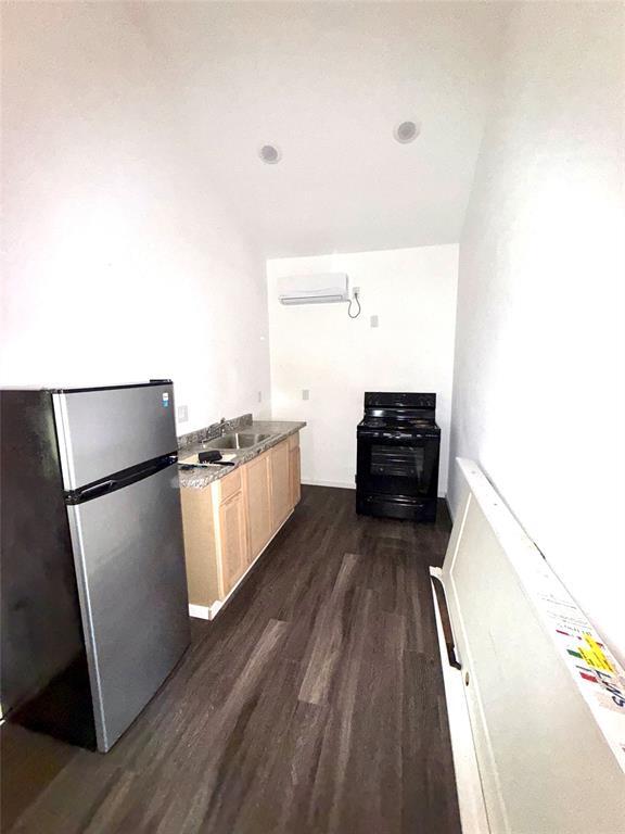 145 Campion Ln in Dale, TX - Building Photo - Building Photo