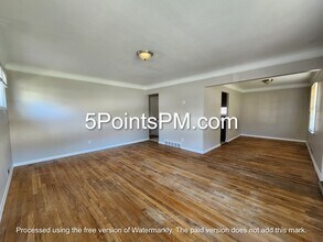 18312 Hazelwood Ave in Maple Heights, OH - Building Photo - Building Photo