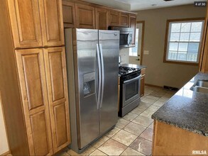 2806 W 47th St in Davenport, IA - Foto de edificio - Building Photo