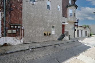 611 N 2nd St in Camden, NJ - Foto de edificio - Building Photo