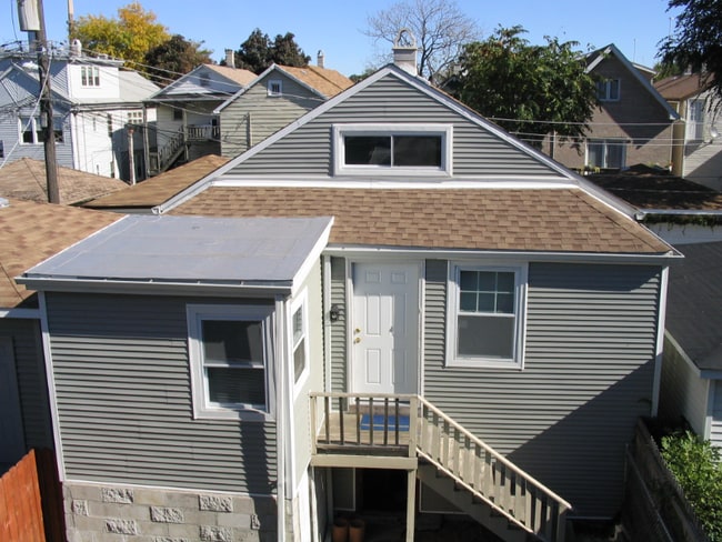 property at 2823 S Loomis St