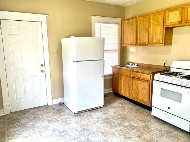 708 M St, Unit 3 in Louisville, KY - Building Photo - Building Photo