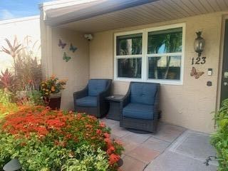 123 Lake Gloria Dr in West Palm Beach, FL - Building Photo - Building Photo