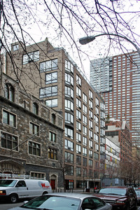 48 W 68th Street in New York, NY - Building Photo - Building Photo