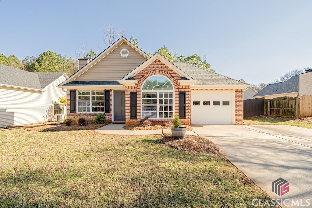 172 Tall Pine Ln in Athens, GA - Building Photo