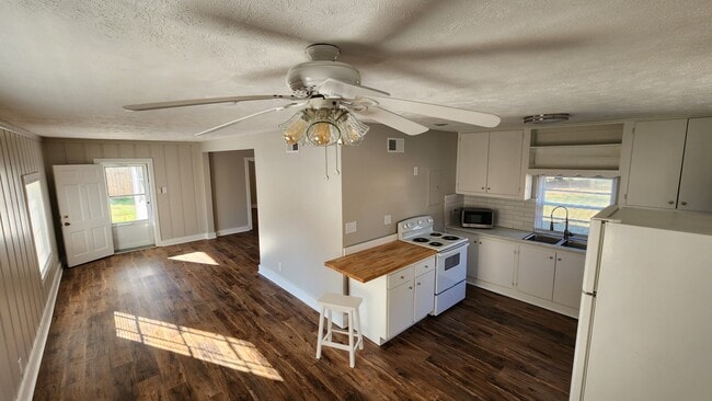 5930 S New Hope Rd in Nashville, TN - Building Photo - Building Photo