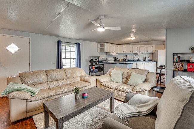 property at 7117 SW Archer Rd