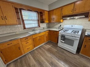 2238 S 10th St in Springfield, IL - Building Photo - Building Photo