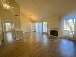 4539 McBeth Ct in Moorpark, CA - Building Photo - Building Photo