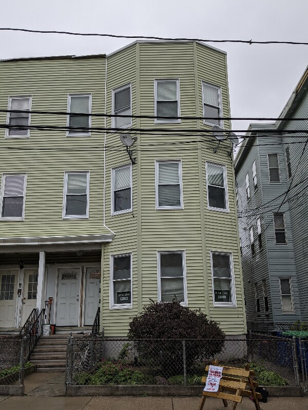 21 Rossmore St