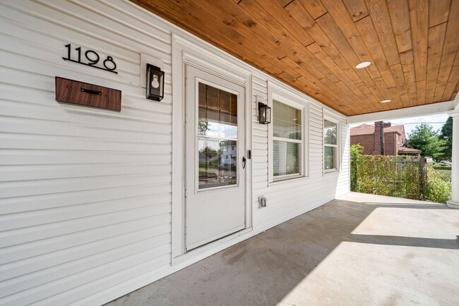 1198 Wilson Ave in Columbus, OH - Building Photo - Building Photo