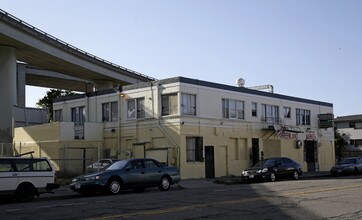 3408 Martin Luther King Jr Way in Oakland, CA - Building Photo - Building Photo
