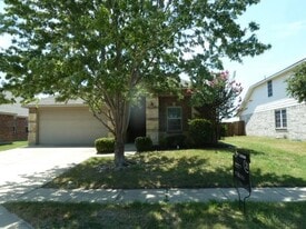10321 Pyrite Dr in Fort Worth, TX - Building Photo