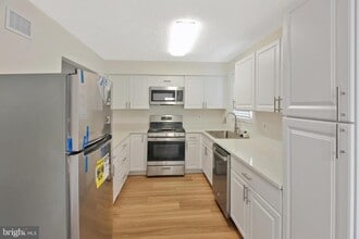 890 Bayridge Dr in Gaithersburg, MD - Building Photo - Building Photo