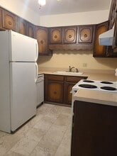8823 N Picture Ridge Rd, Unit B in Peoria, IL - Foto de edificio - Building Photo