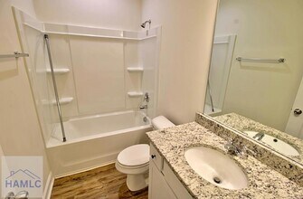 805 Meloney Dr in Hinesville, GA - Building Photo - Building Photo